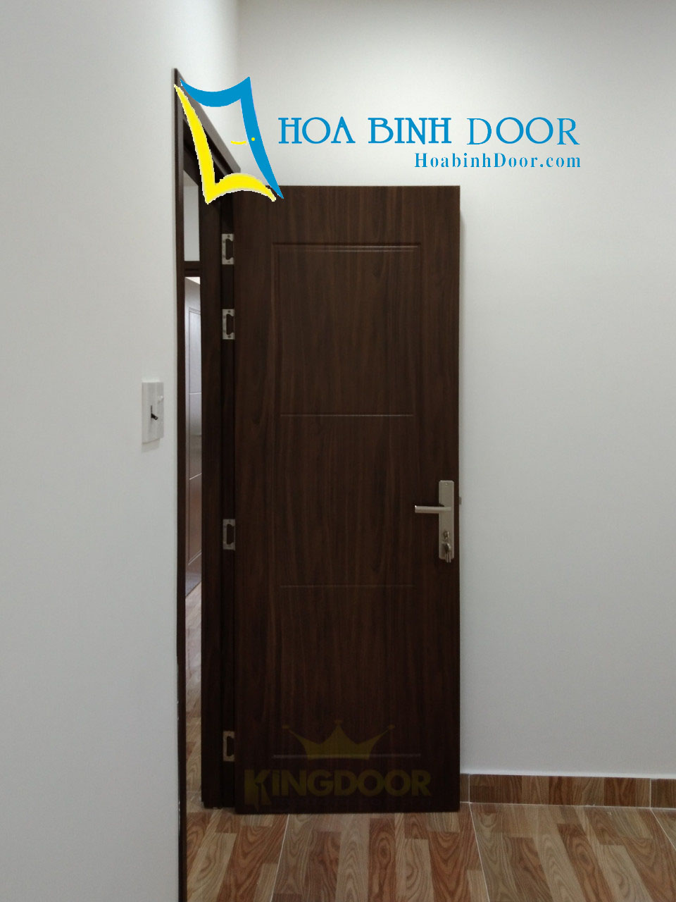 TOP NHỮNG MẪU CỬA NHỰA COMPOSITE