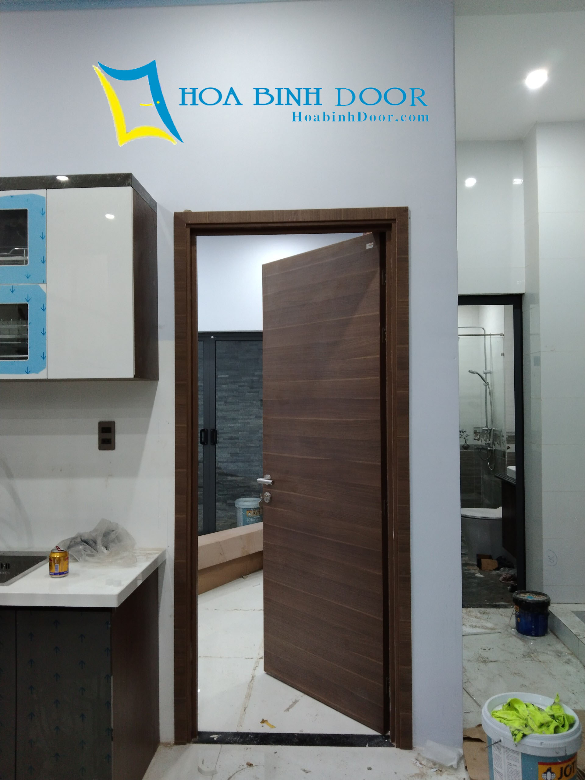CỬA GỖ CÔNG NGHIỆP GIÁ BAO NHIÊU