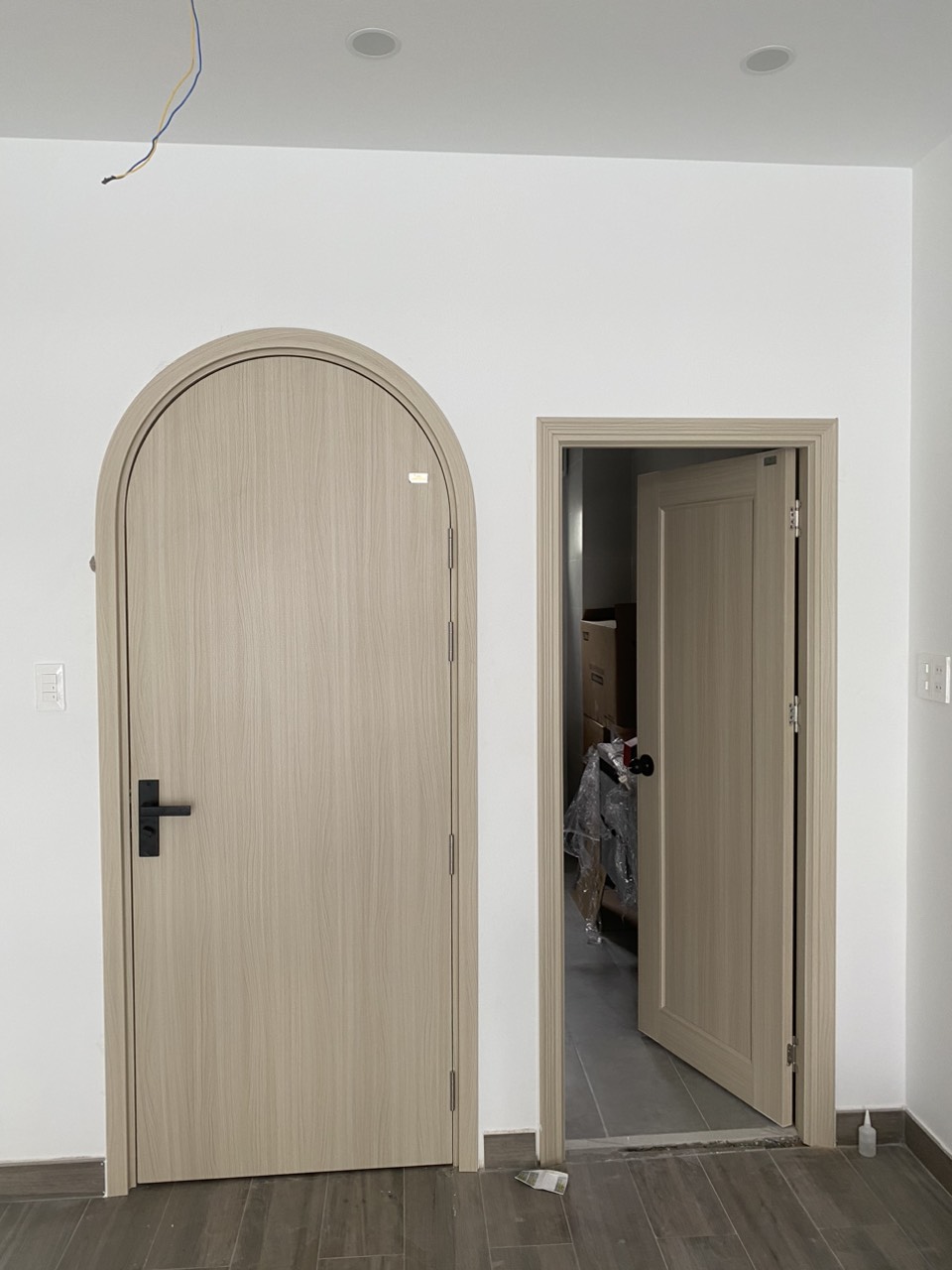 Cửa vòm nhựa composite giá rẻ