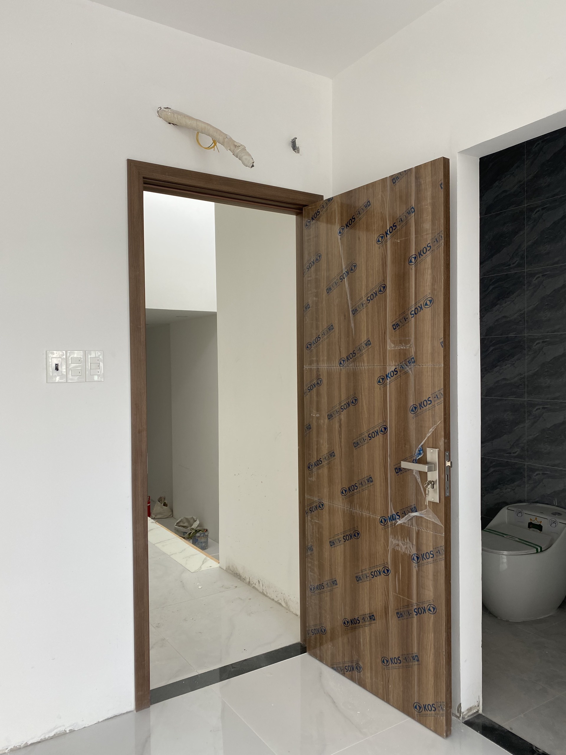 Cửa nhựa ABS tại Thủ Dầu Một