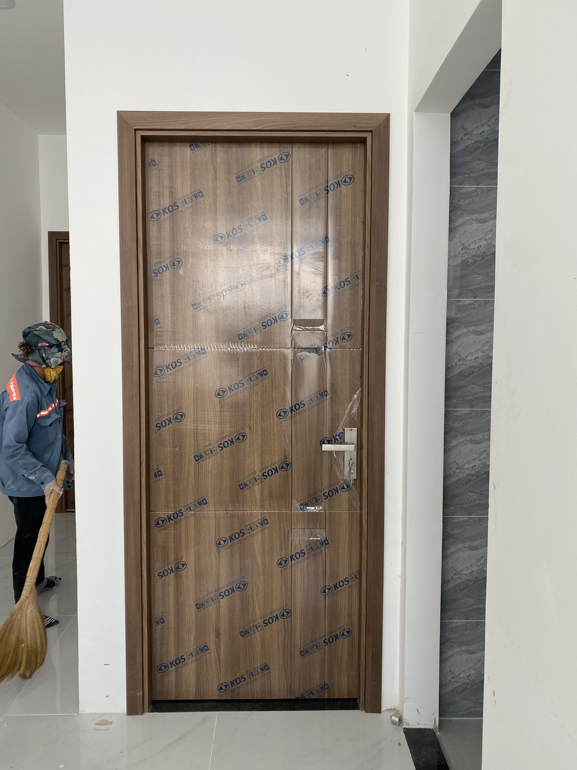 Cửa nhựa abs hàn quốc tại quận 4