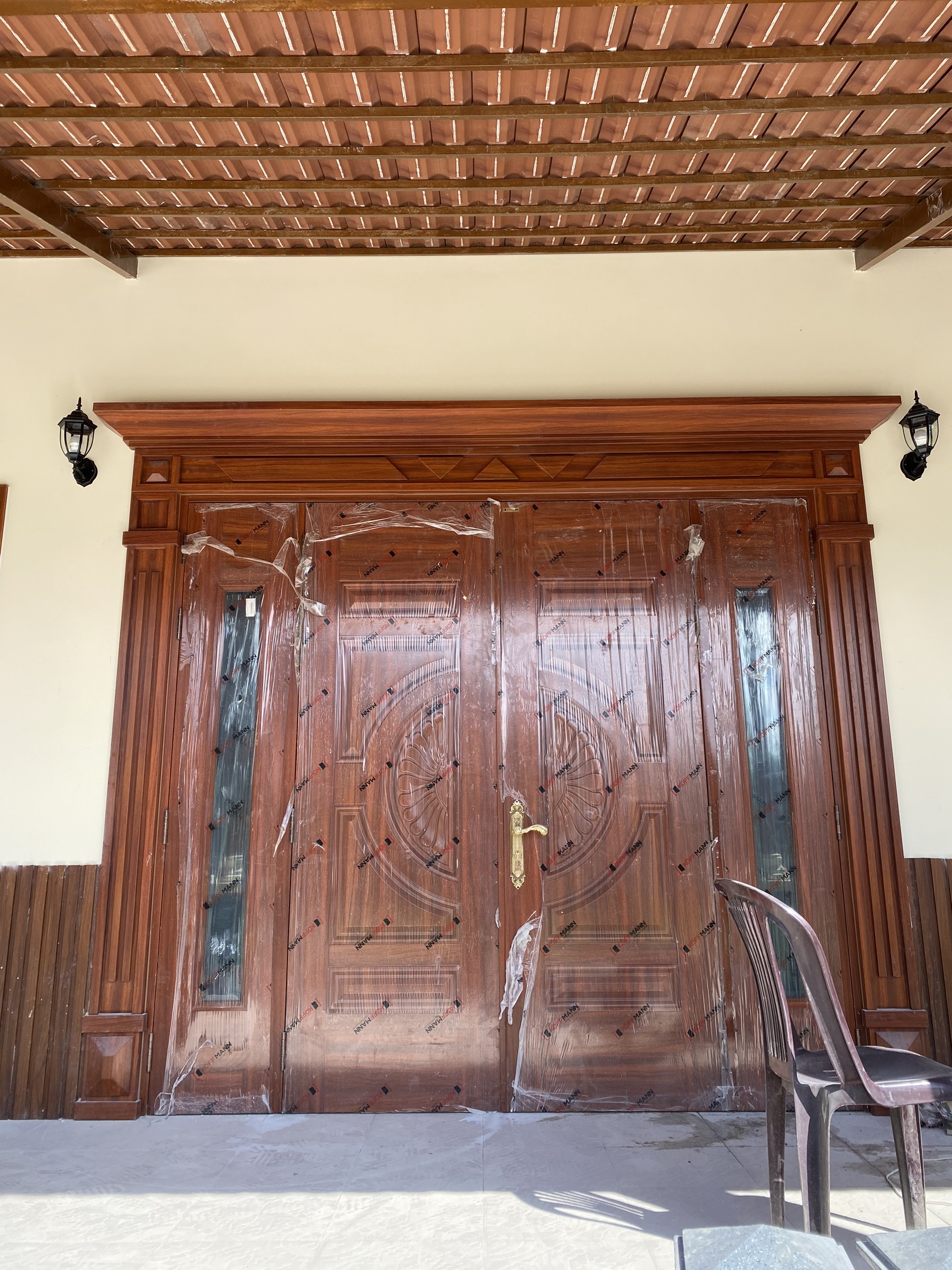 Cấu tạo cửa thép vân gỗ TP.HCM