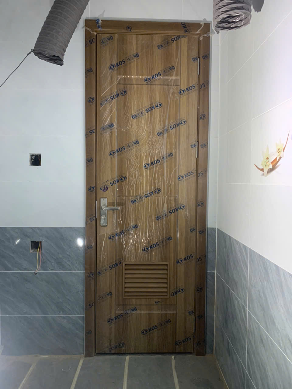 Cửa nhựa abs hàn quốc tại quận 4