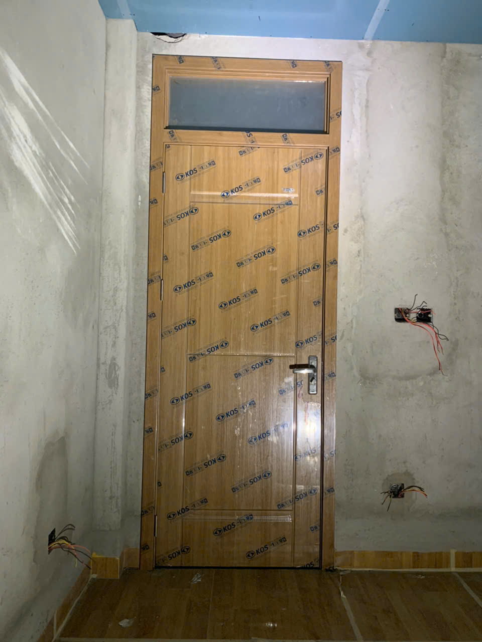 Cửa nhựa abs hàn quốc tại quận 4