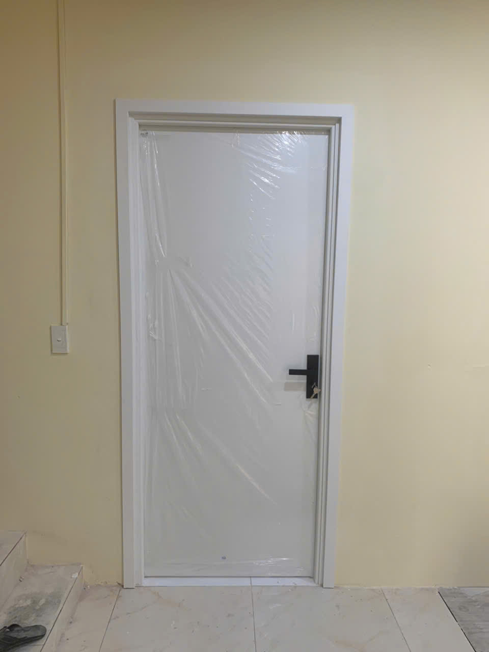 Cửa nhựa gỗ composite tại Thuận An