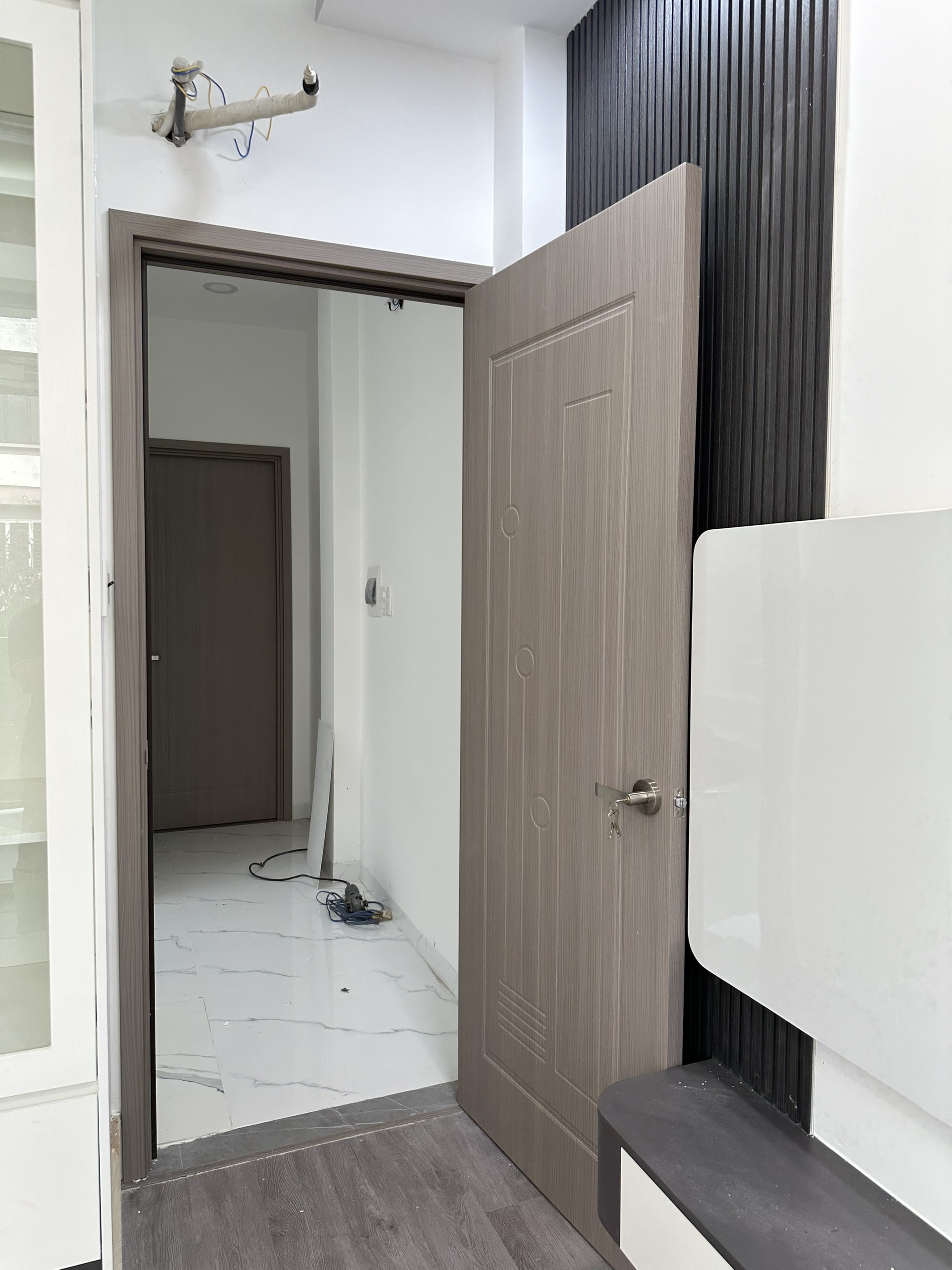 Cửa nhựa composite giá rẻ liệu có tốt không?