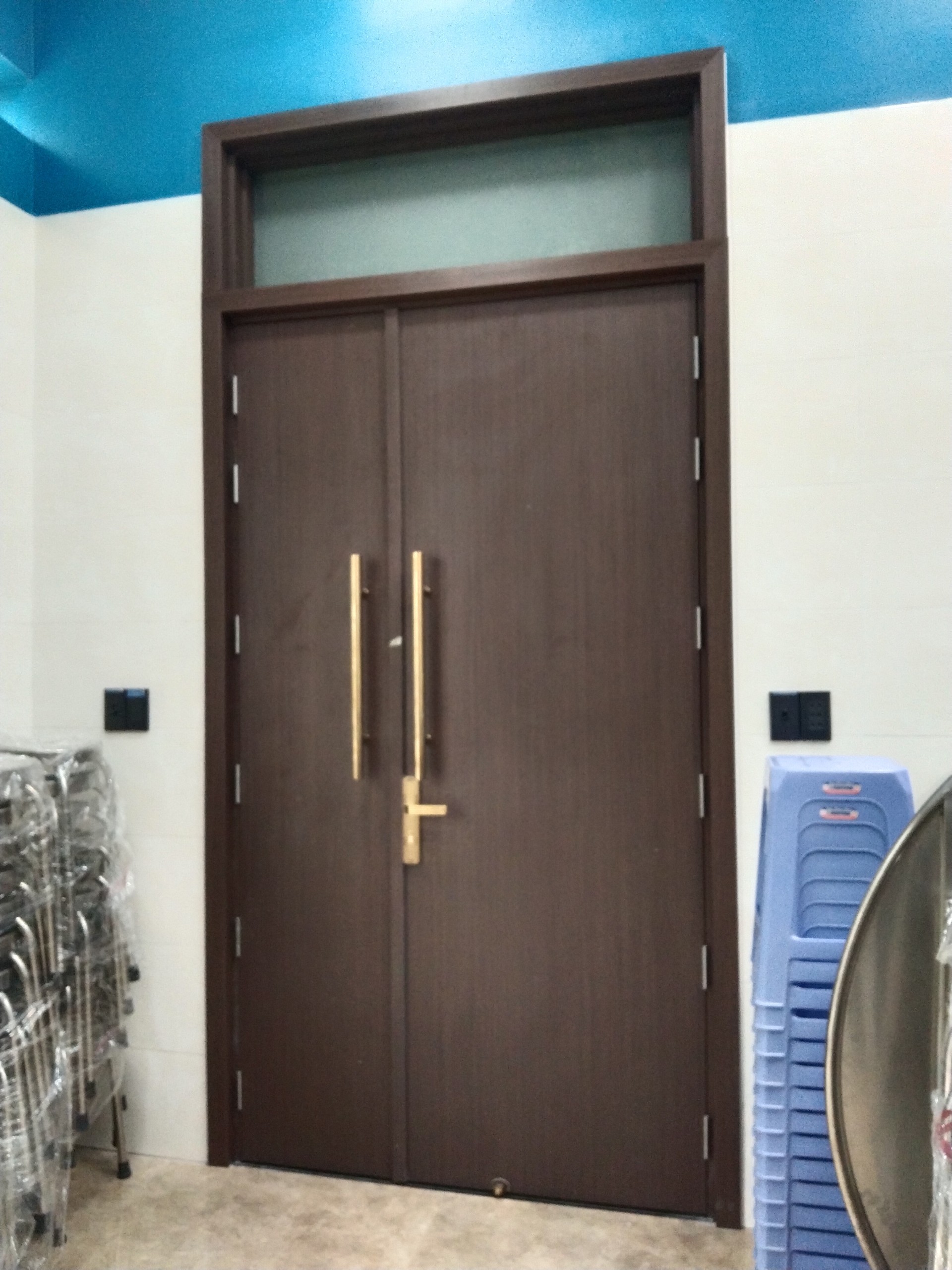 Giá cửa nhựa gỗ composite