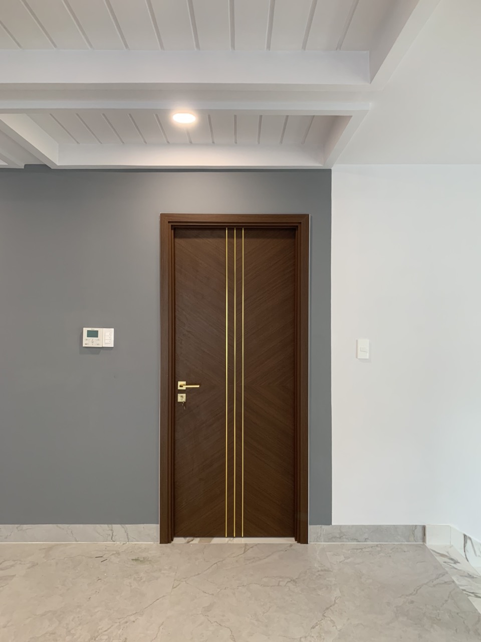 Cửa gỗ công nghiệp MDF tại Tân Bình