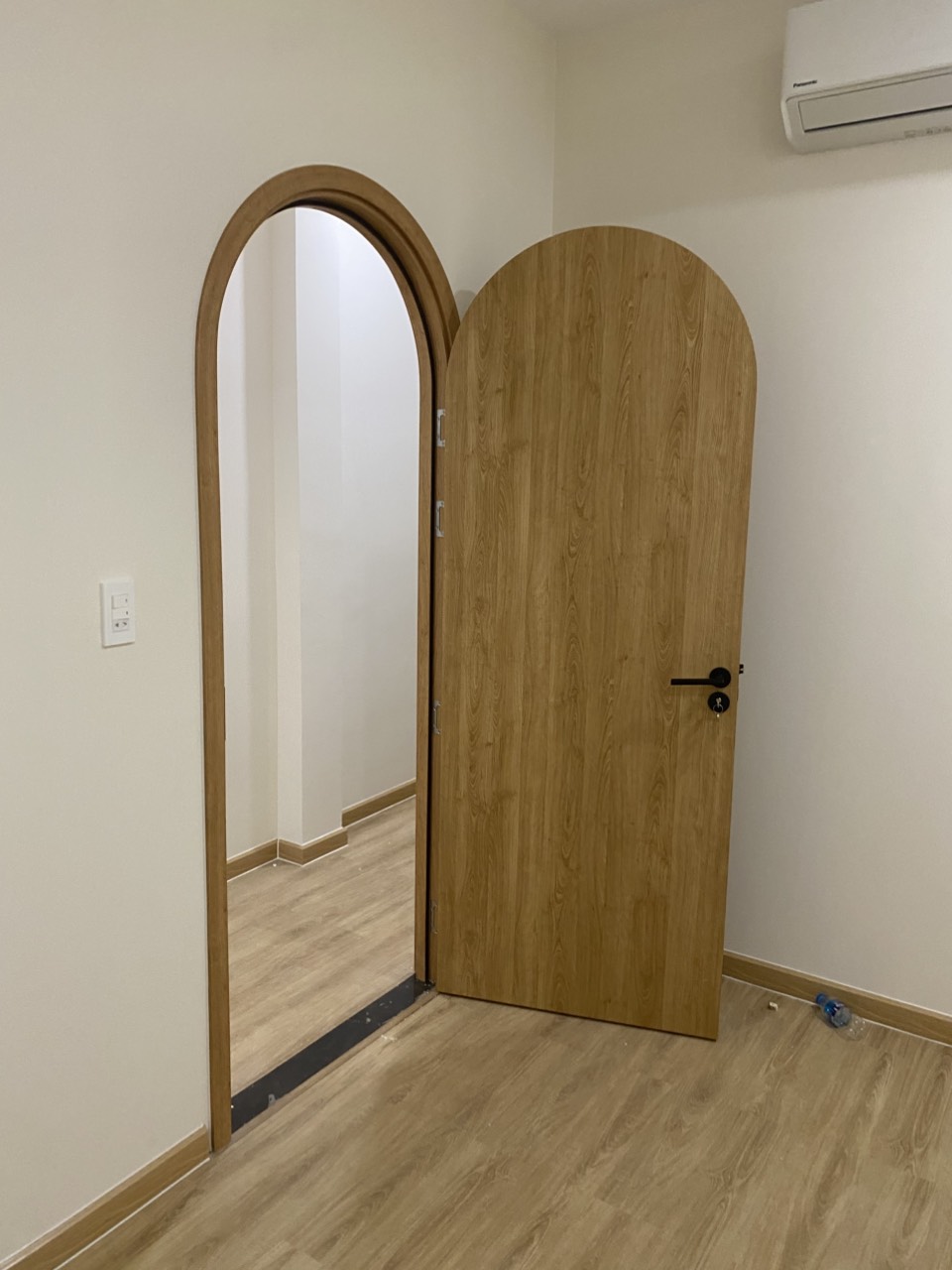 Cửa vòm nhựa composite tại Bình Dương